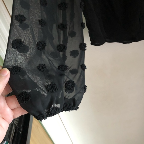 ELLEN TRACY OVERSIZED NWT SEXY BLACK TOP WITH SEE THROUGH LONG SLEEVES - Picture 4 of 7